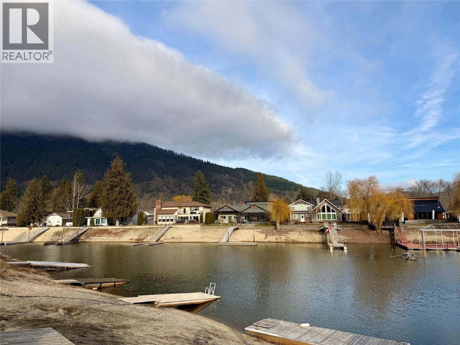 17 1455 Silver Sands Road, Sicamous
