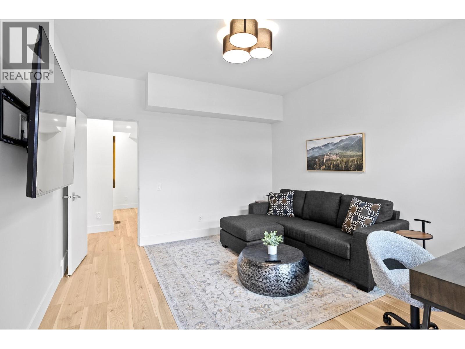 444 Sarsons Road - 46