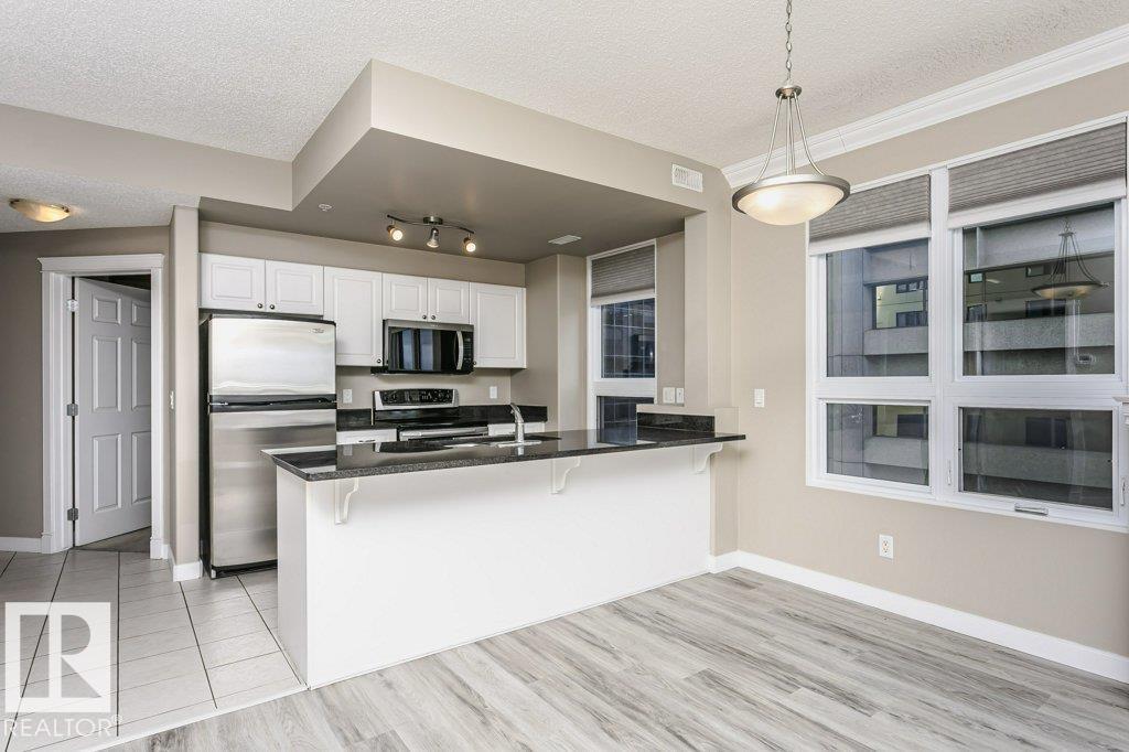 #1208 9939 109 ST NW NW - 22