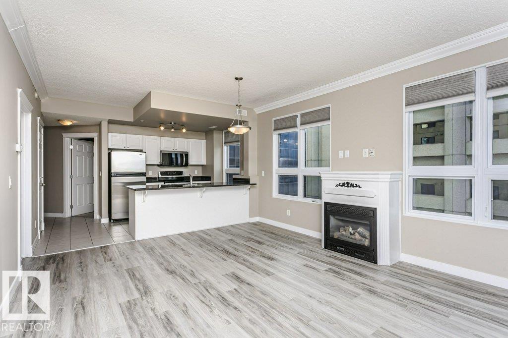 #1208 9939 109 ST NW NW - 19