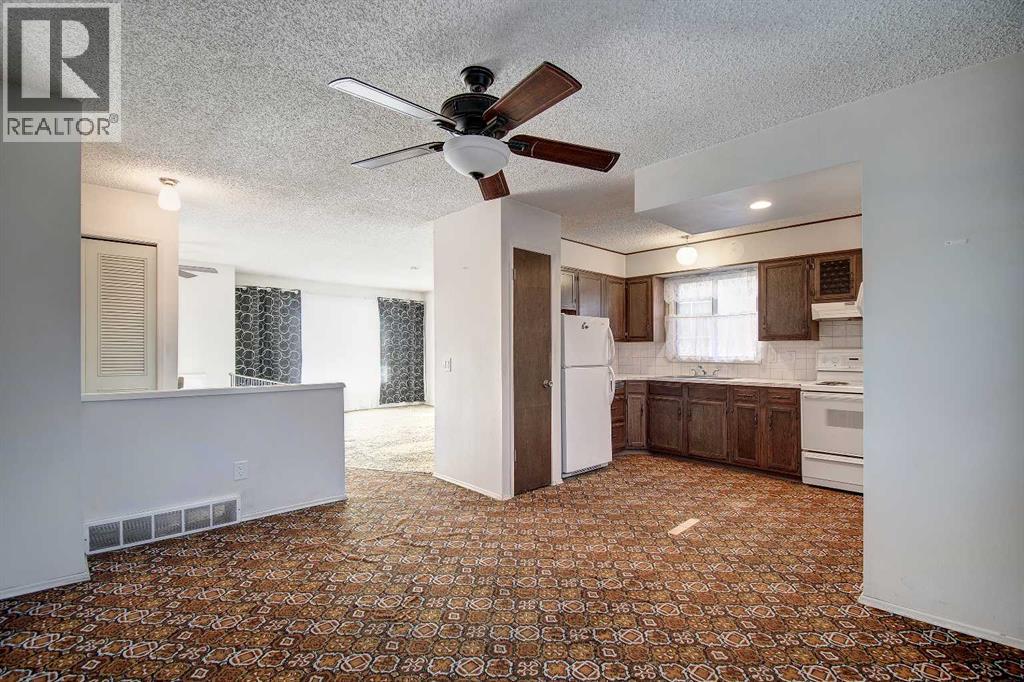 Single Family House Bi-level for Sale in   Avenue NE Marlborough Calgary 