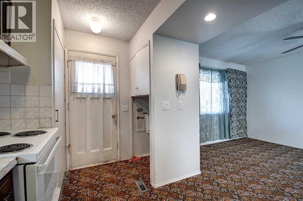 Single Family House Bi-level for Sale in   Avenue NE Marlborough Calgary 