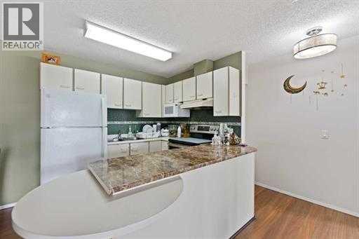 Single Family House for Sale in   Edenwold Heights NW Edgemont Calgary 