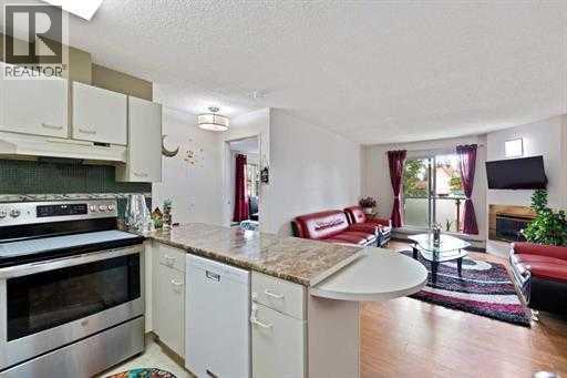 Single Family House for Sale in   Edenwold Heights NW Edgemont Calgary 