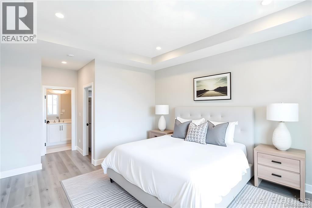 671 SANDERSON RD - 27