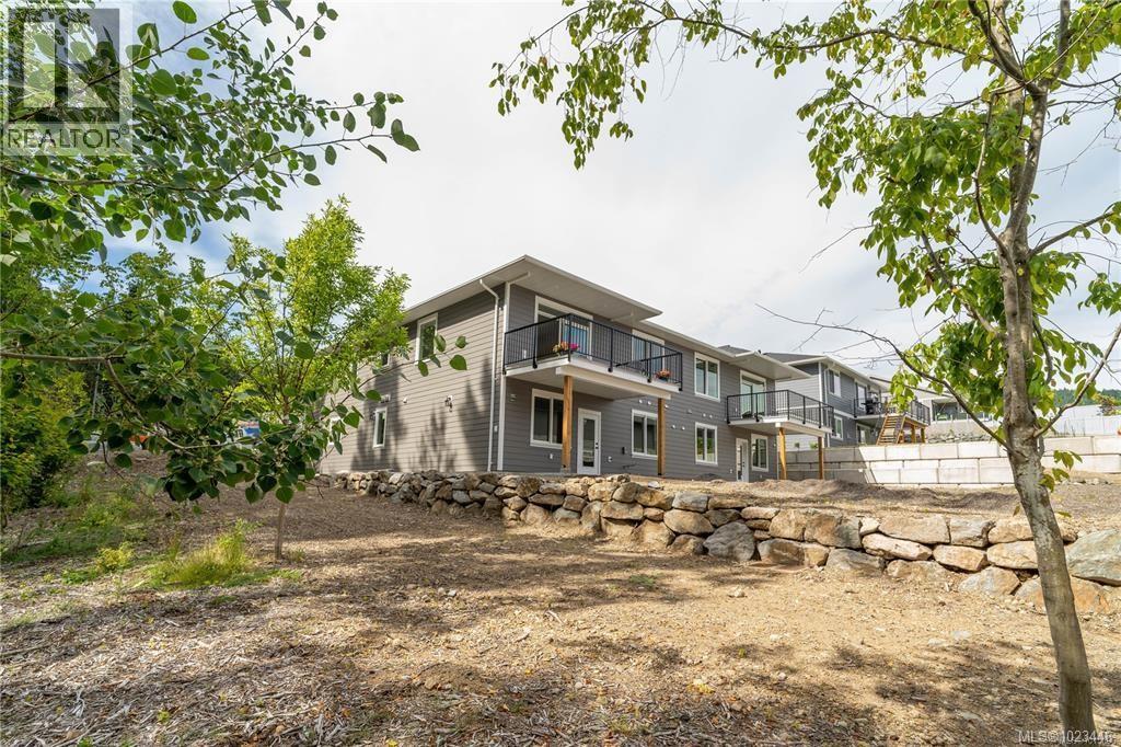 671 SANDERSON RD - 43