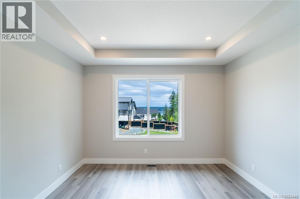 671 SANDERSON RD - 54