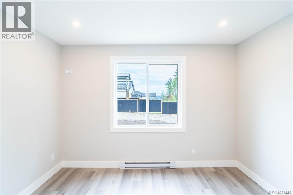 671 SANDERSON RD - 51