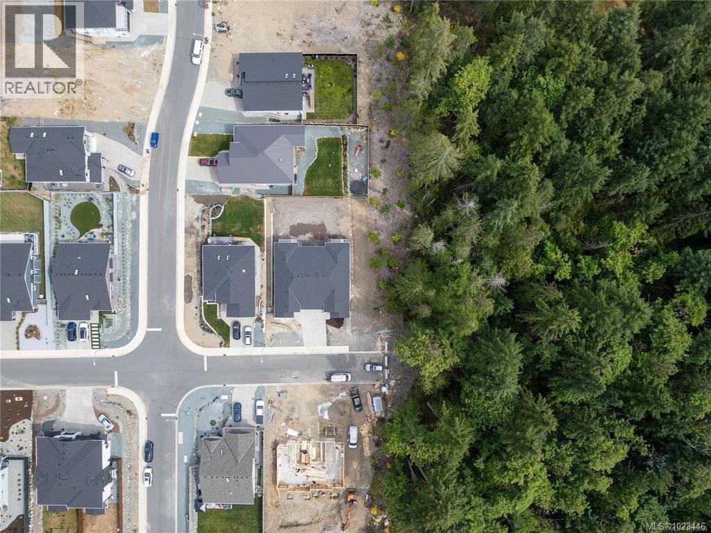 671 SANDERSON RD - 62