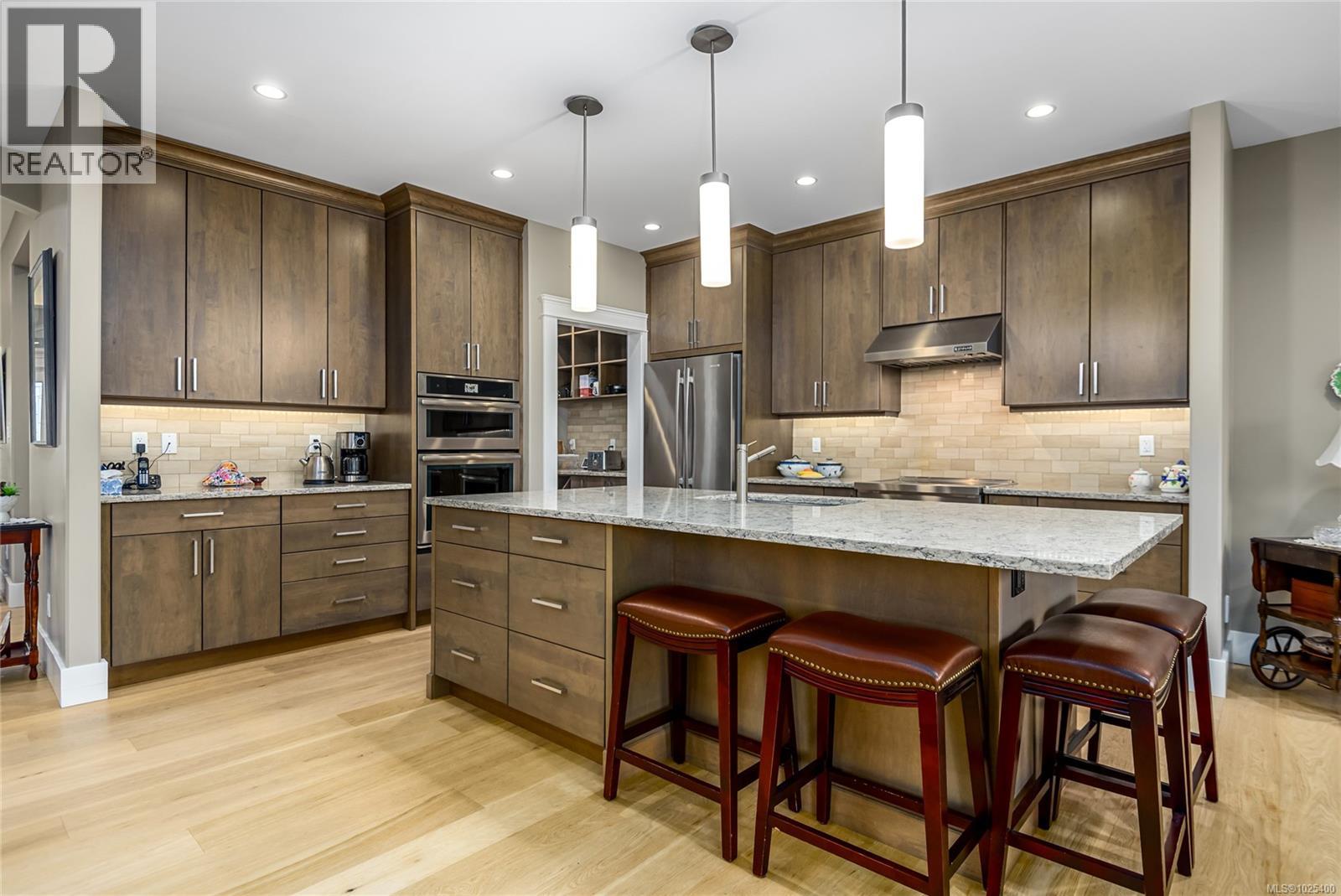 207 1290 Crown Isle Dr, Courtenay