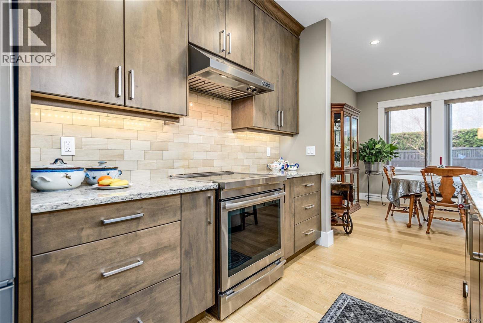 207 1290 Crown Isle Dr, Courtenay