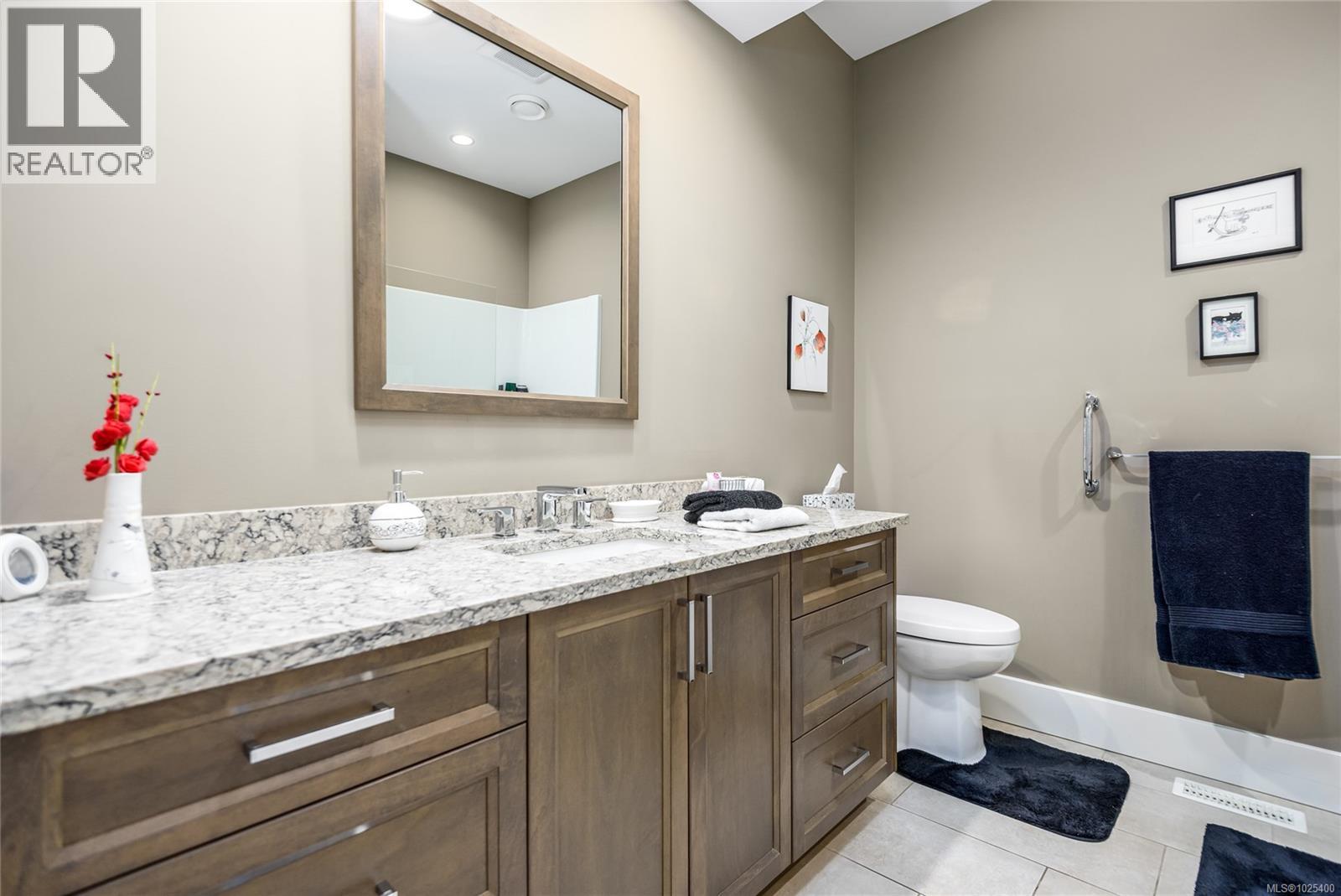 207 1290 Crown Isle Dr, Courtenay