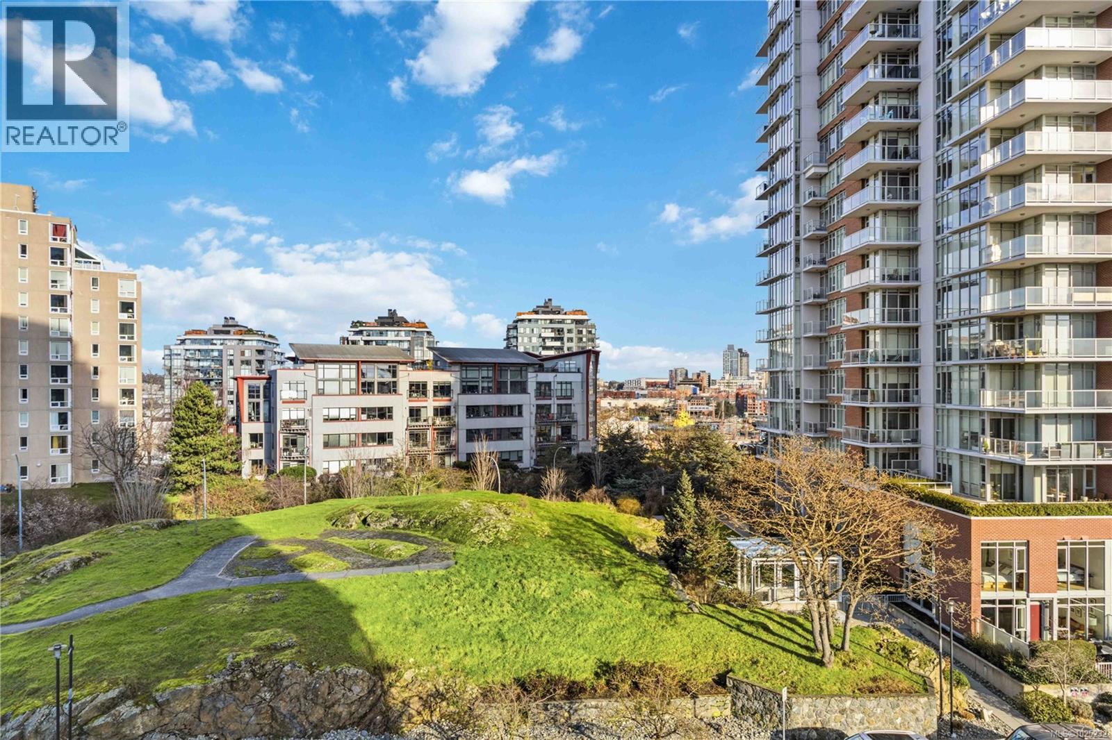 506 60 Saghalie Road, Victoria