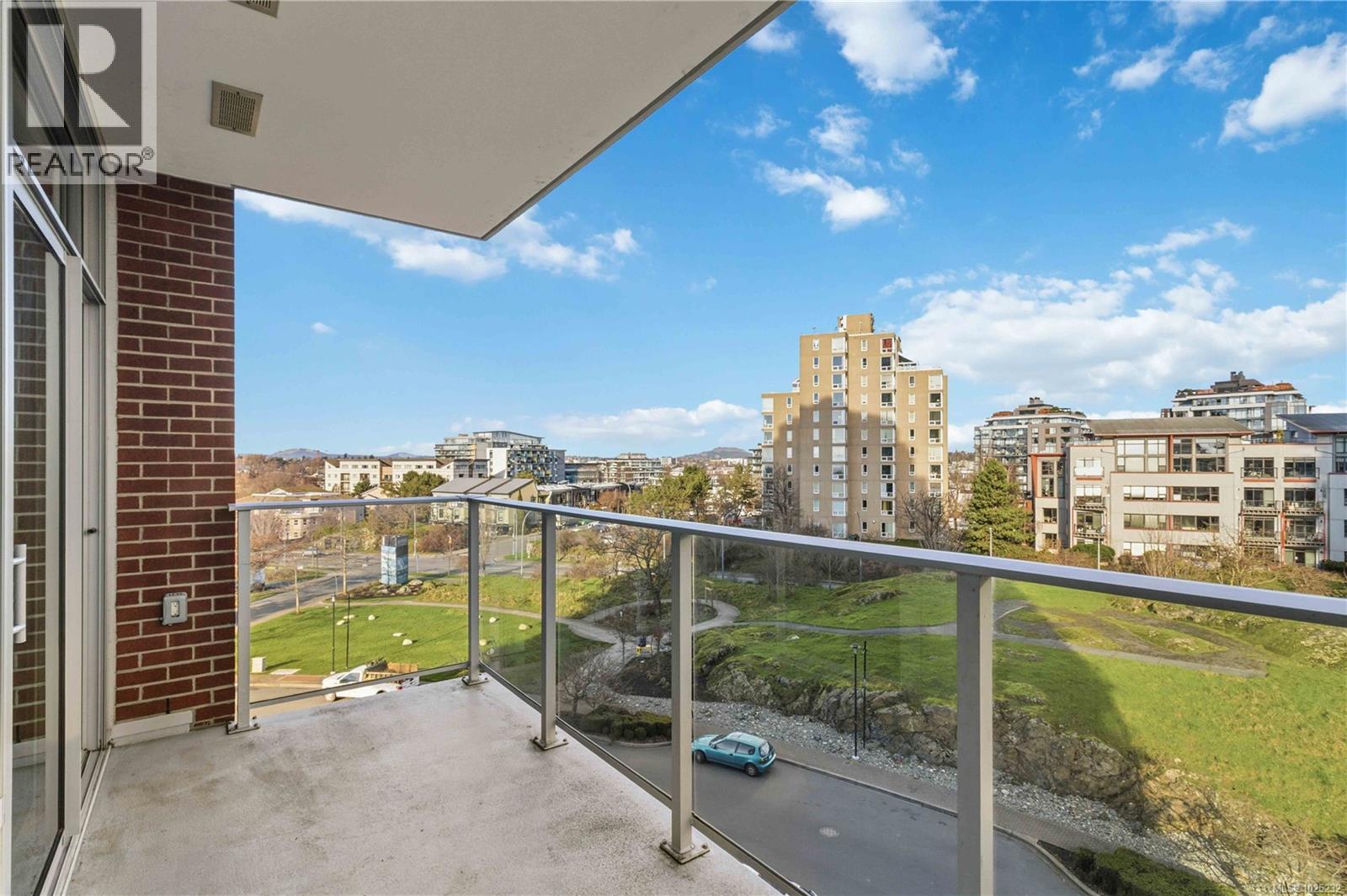 506 60 Saghalie Road, Victoria