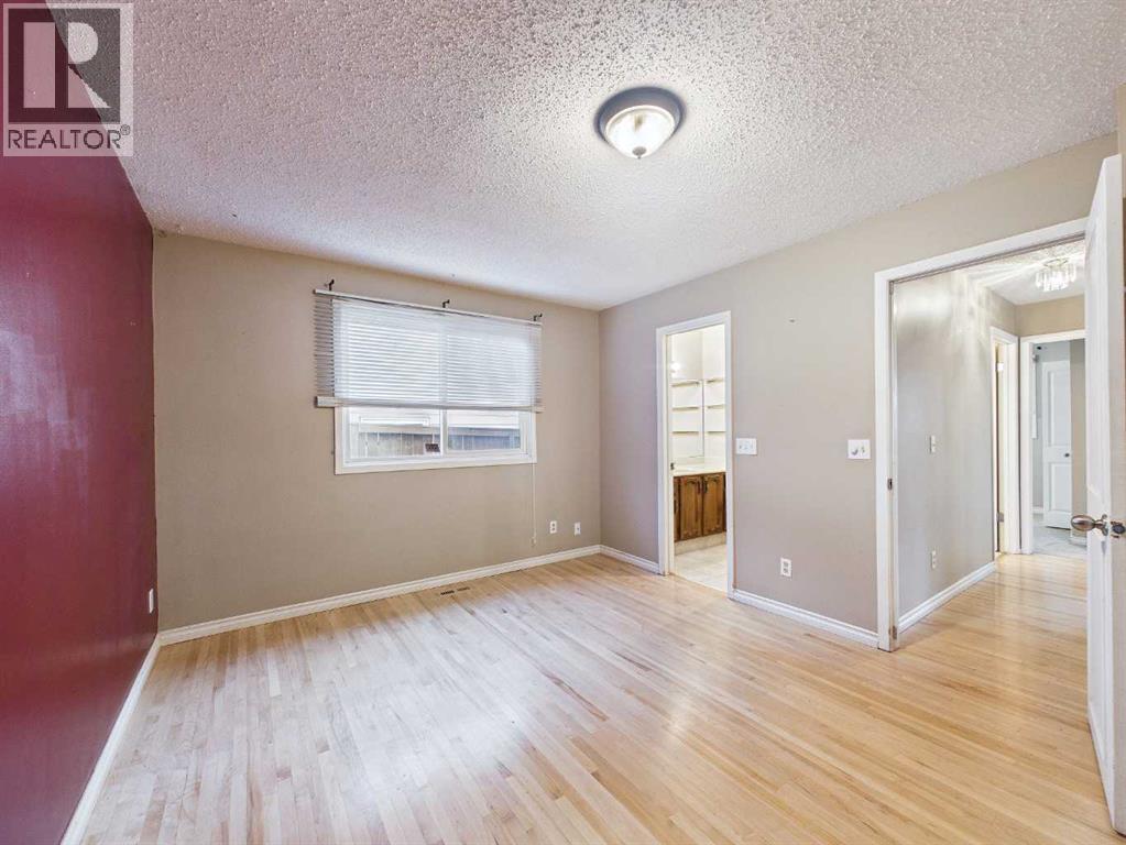 Single Family House Bungalow for Sale in  Dalcastle Mews NW Dalhousie Calgary 