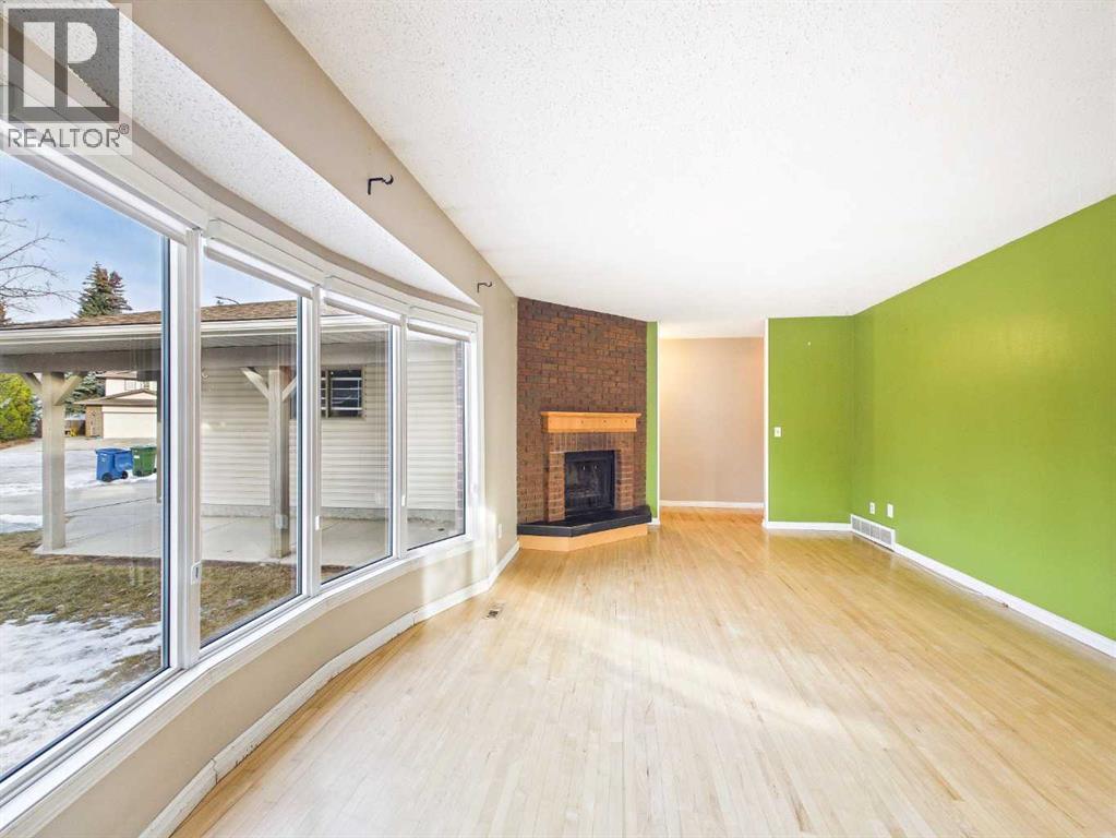 Single Family House Bungalow for Sale in  Dalcastle Mews NW Dalhousie Calgary 