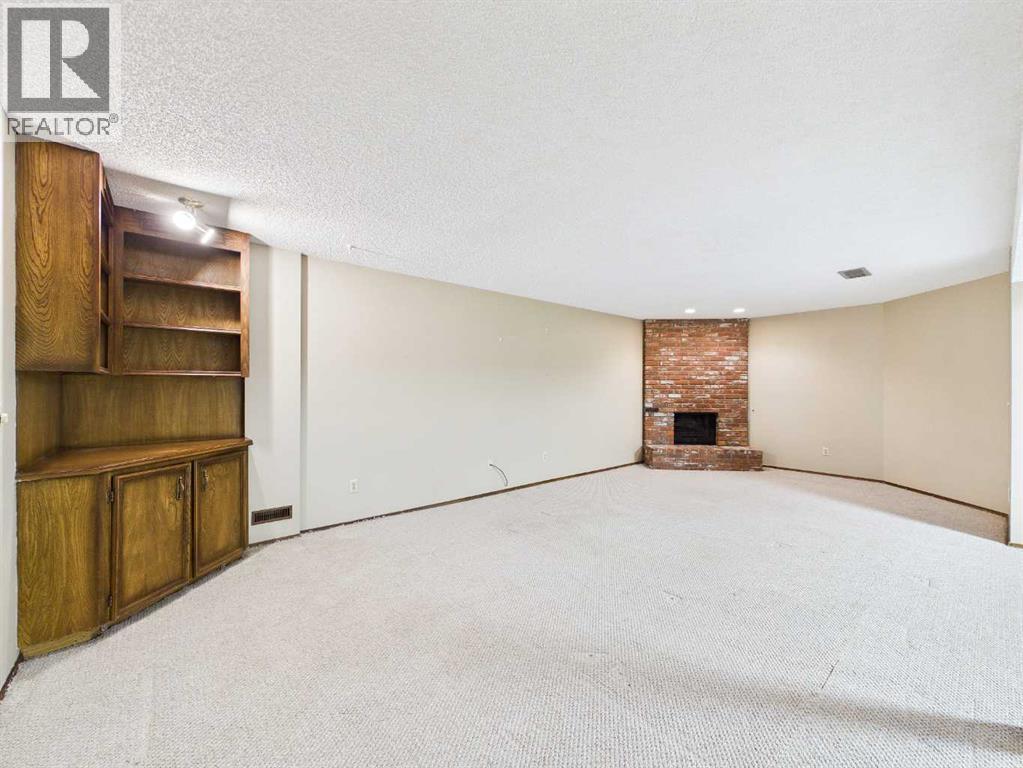 Single Family House Bungalow for Sale in  Dalcastle Mews NW Dalhousie Calgary 