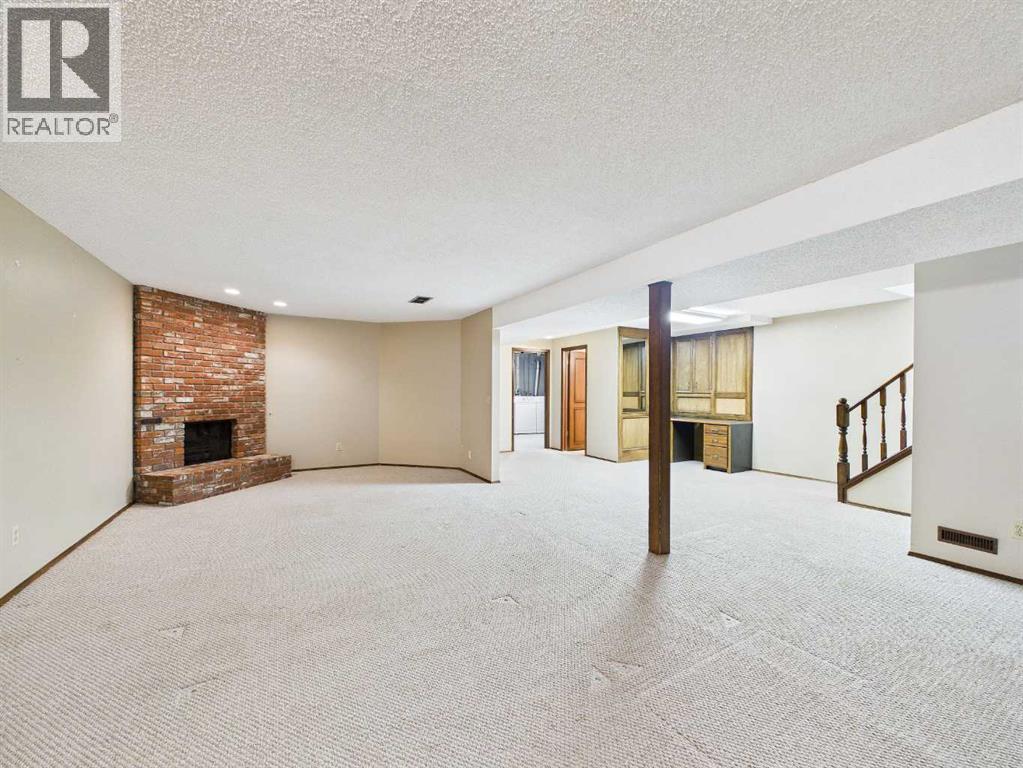 Single Family House Bungalow for Sale in  Dalcastle Mews NW Dalhousie Calgary 