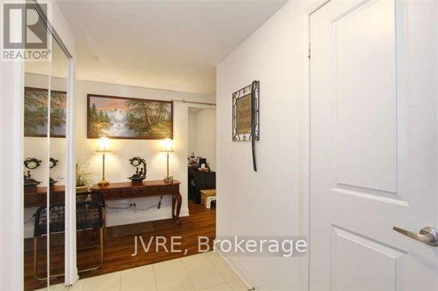 107 - 12 WOODSTREAM BOULEVARD - Photo 2 of 22, Vaughan (Vaughan Grove), Ontario