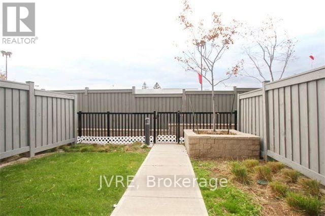 #107 12 WOODSTREAM BOULEVARD - 21