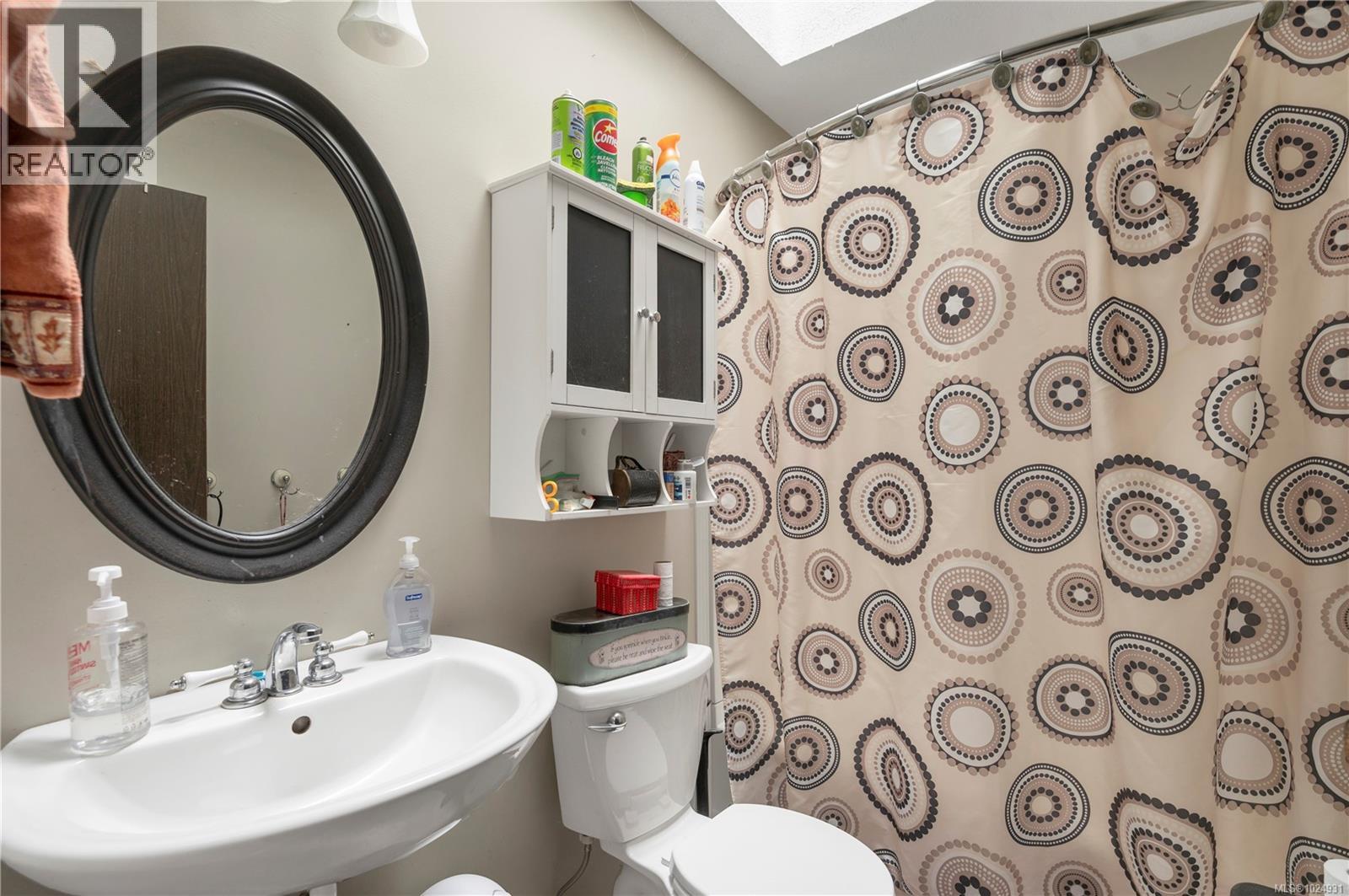 881 Cortez Rd, Campbell River