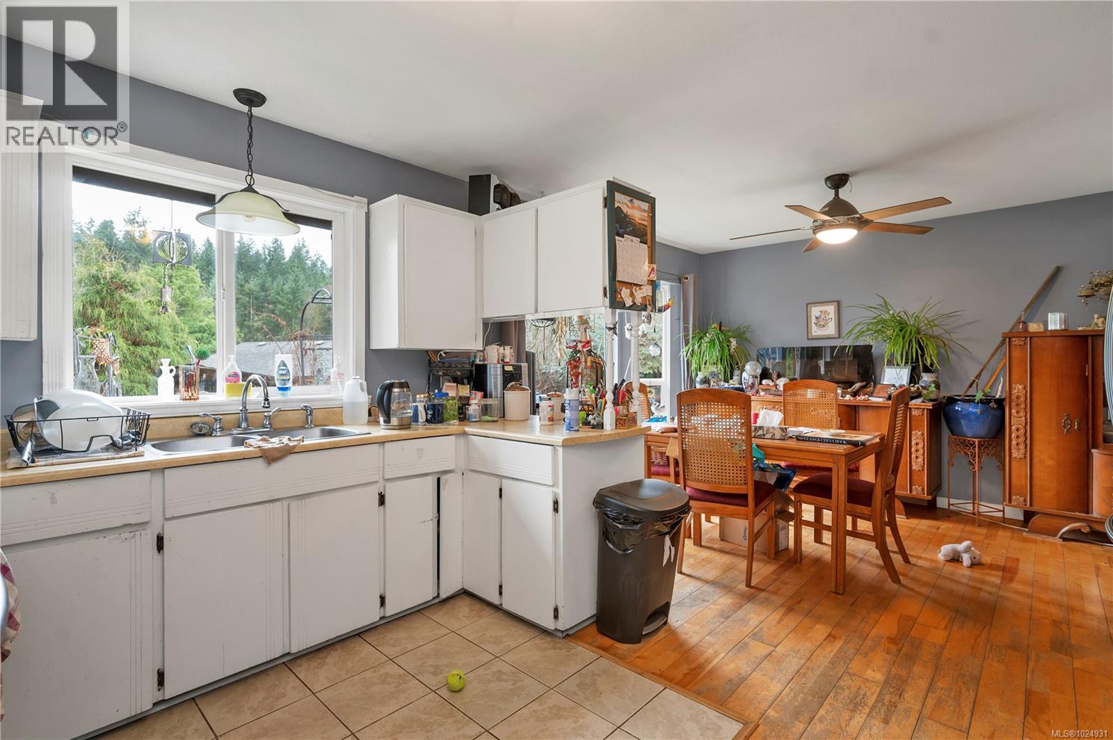 881 Cortez Rd, Campbell River