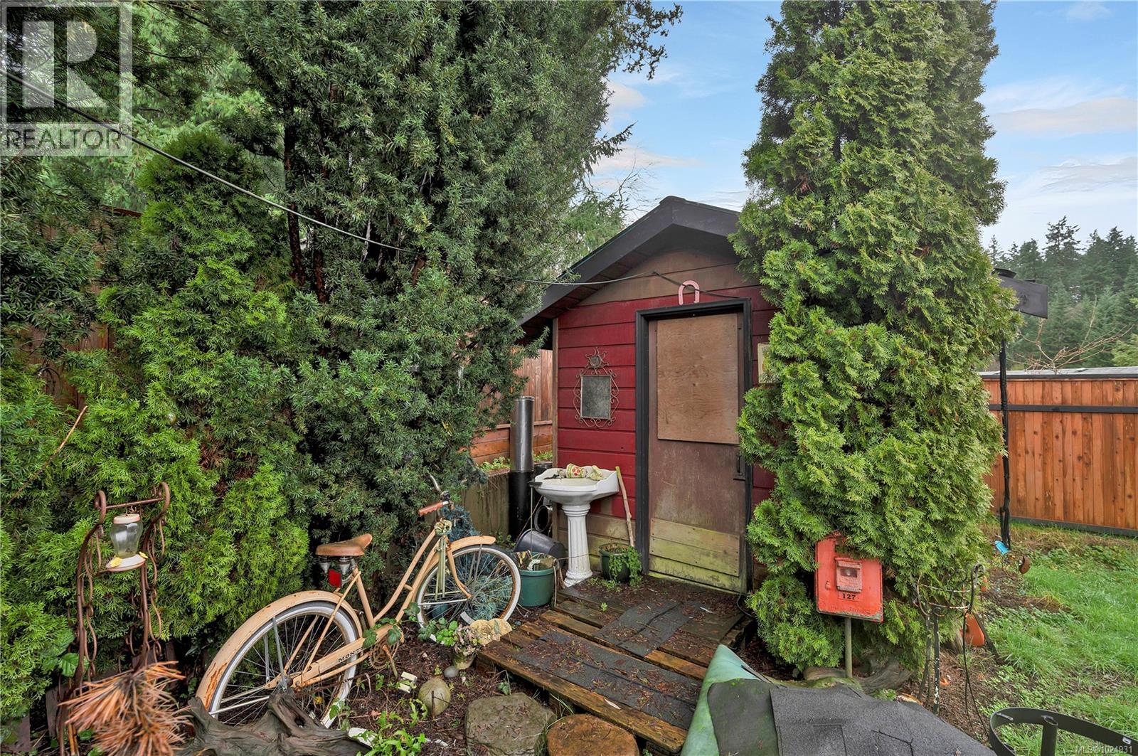 881 Cortez Rd, Campbell River