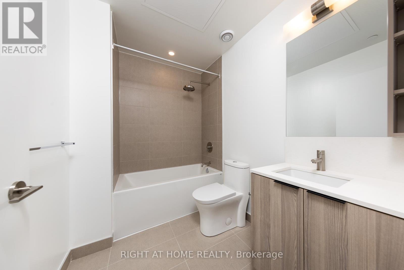 #605 55 MERCER STREET - 19