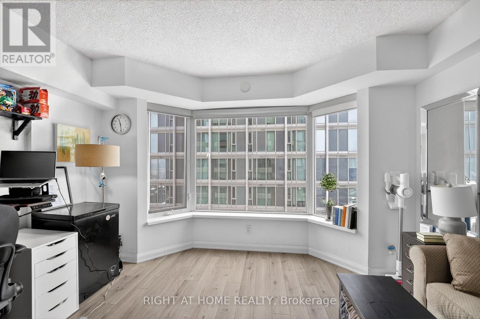 #2512 155 YORKVILLE AVENUE - 12