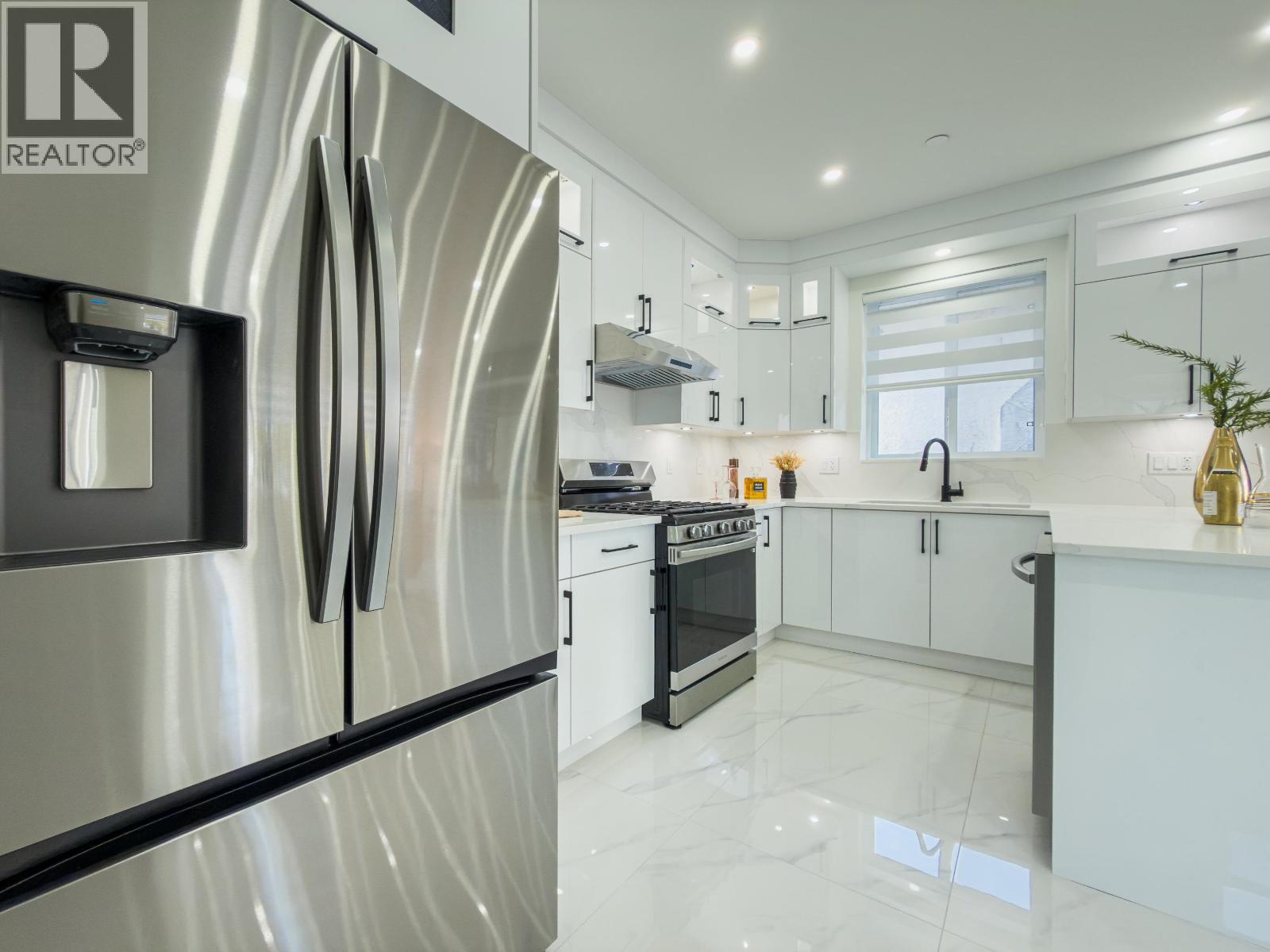 2174 E 46TH AVENUE, Vancouver