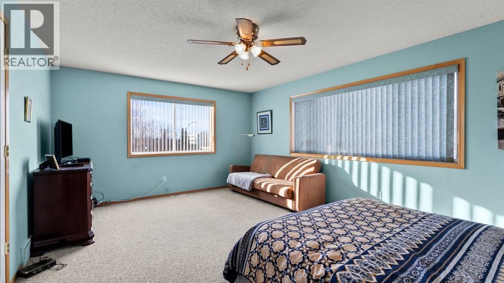 Single Family House for Sale in  Arbour Grove Close NW Arbour Lake Calgary 