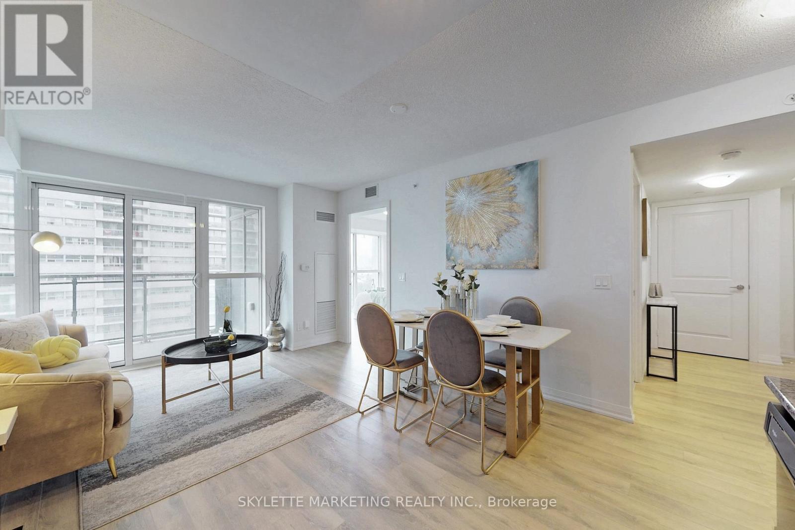 30 Meadowglen Place 609