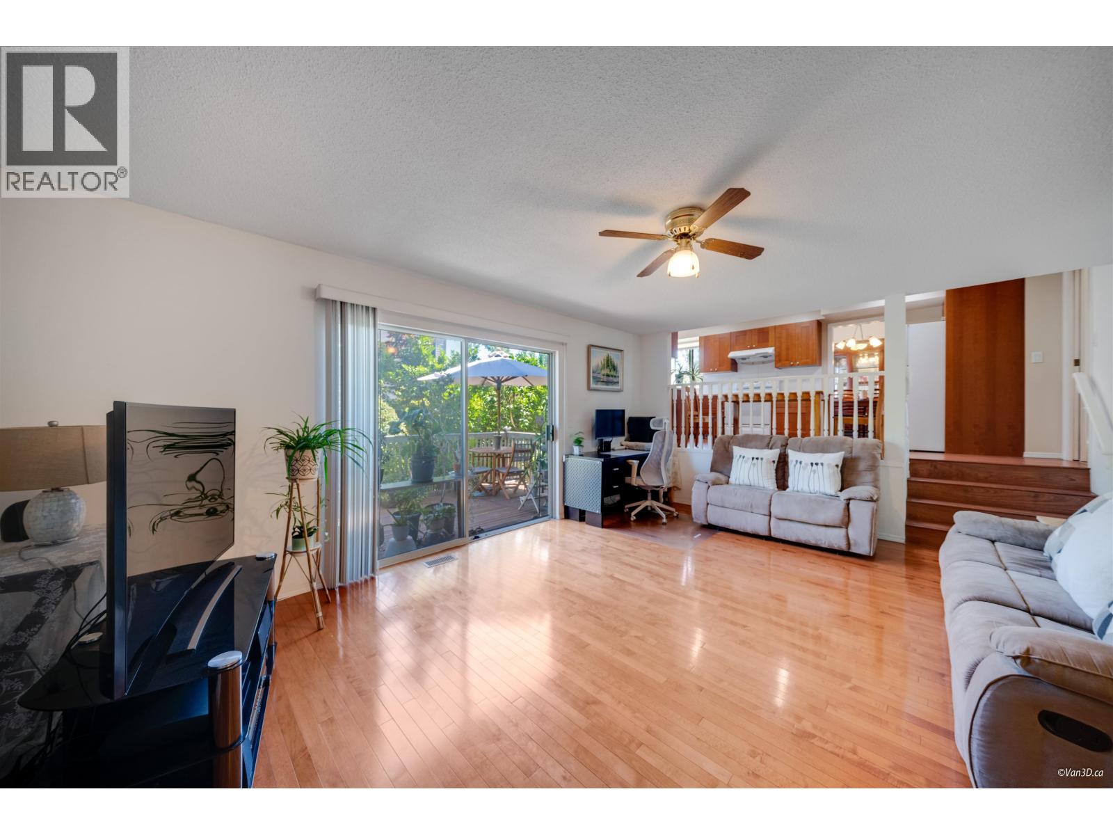 1295 DAIMLER STREET, Coquitlam