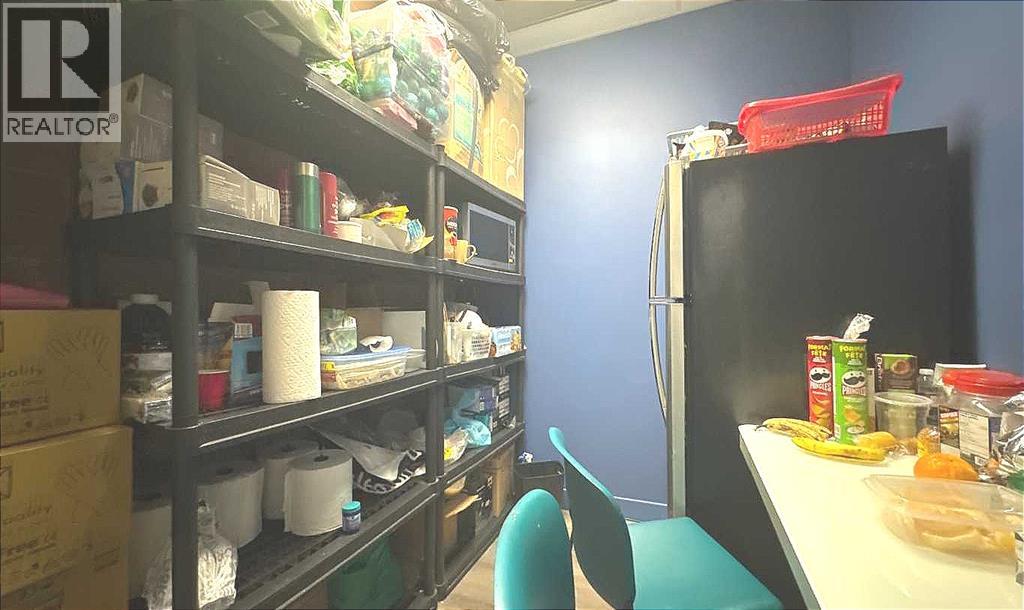 Business for Sale in Nails street Salon  SE Acadia Calgary 