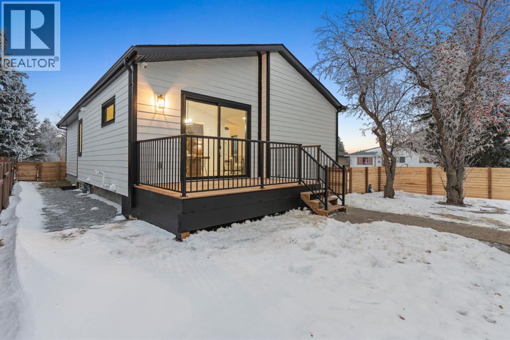 Single Family House Bungalow for Sale in  Glacier Drive SW Glamorgan Calgary 