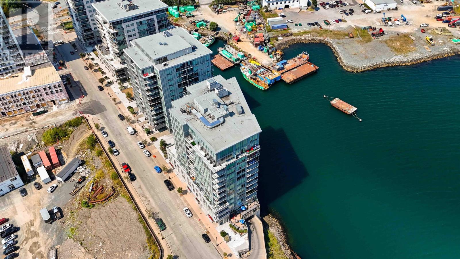 Property 36 of 38 of 701 67 Kings Wharf Place