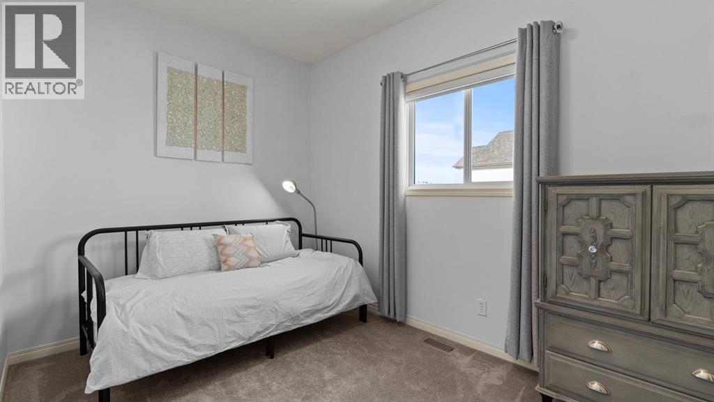 Single Family House for Sale in  Bridlecrest Boulevard SW Bridlewood Calgary 