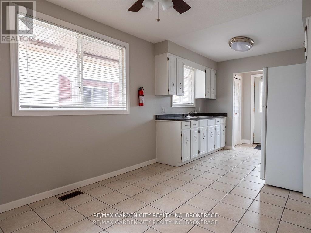 9 CHURCHILL STREET - 6