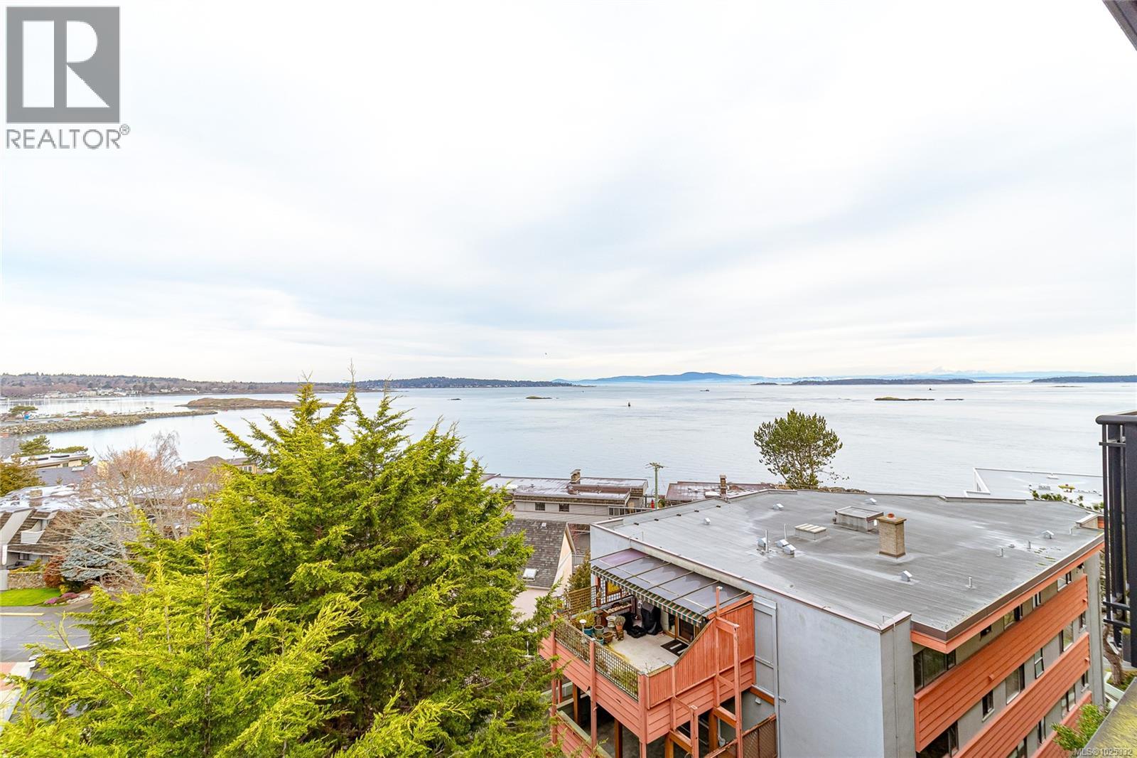 #405 1175 Beach Dr - 20