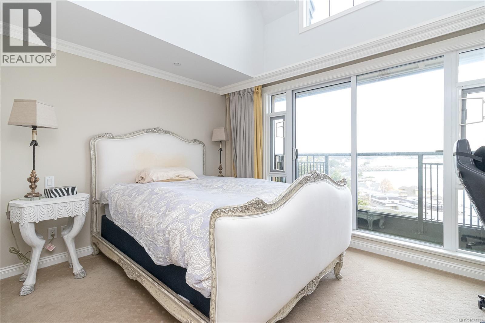 405 1175 Beach Drive, Oak Bay