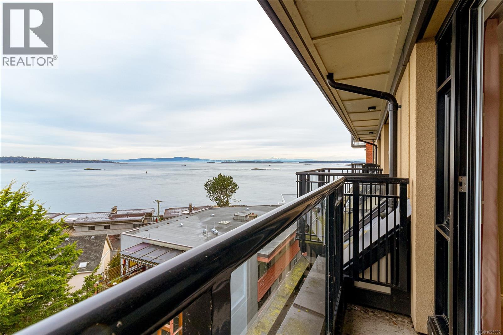 #405 1175 Beach Dr - 28