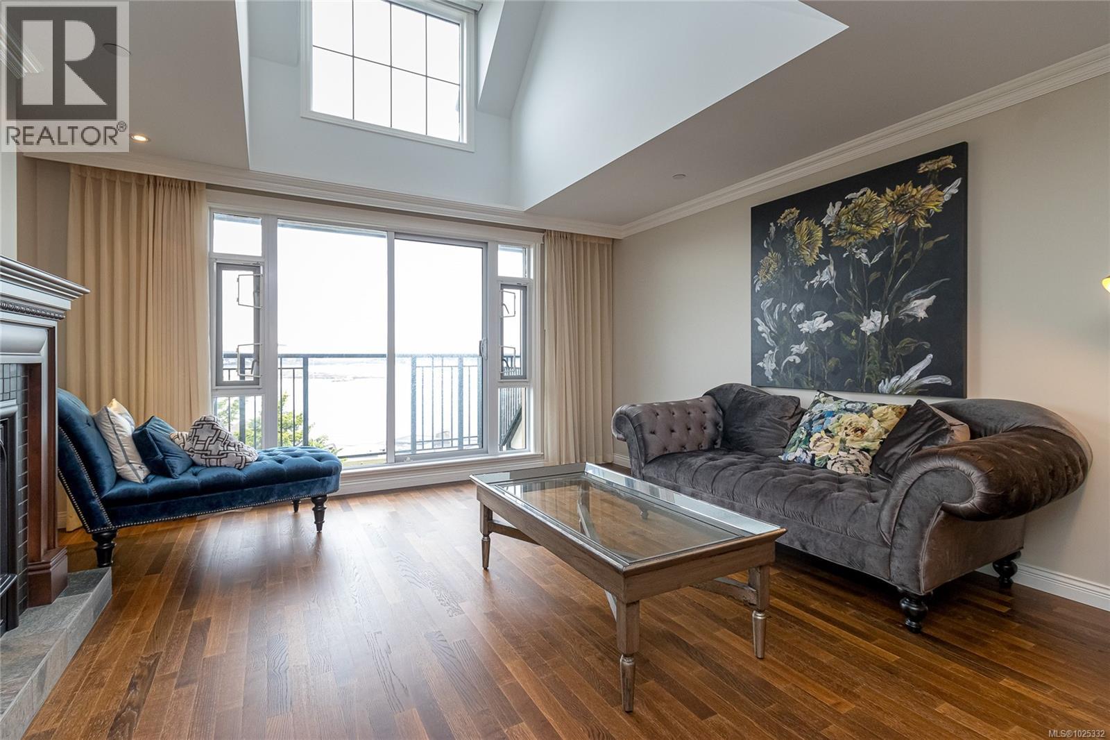 405 1175 Beach Drive, Oak Bay