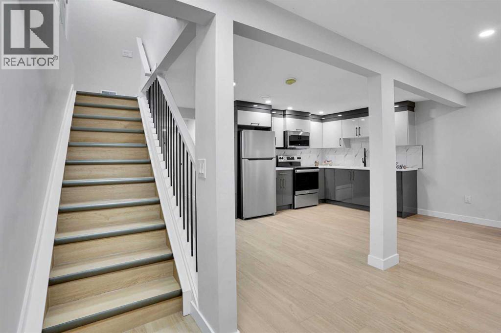 Single Family House Bungalow for Sale in  Shawmeadows Place SW Shawnessy Calgary 