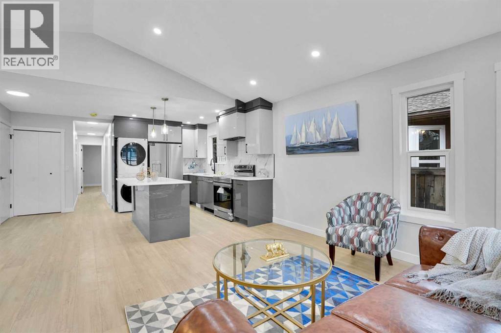 Single Family House Bungalow for Sale in  Shawmeadows Place SW Shawnessy Calgary 