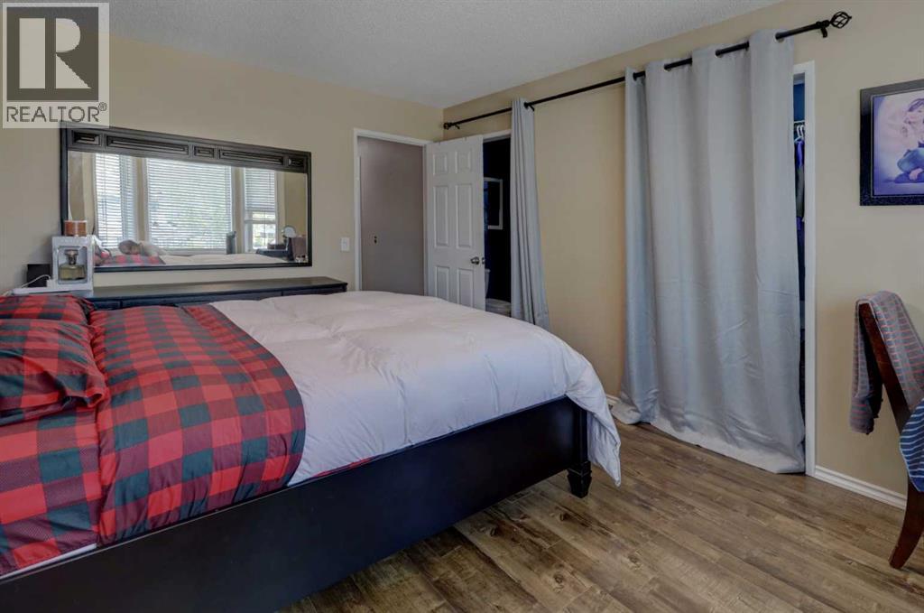 Single Family House for Sale in  Martin Crossing Court NE Martindale Calgary 