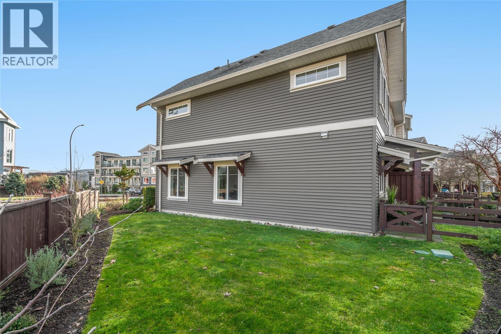 149 1720 Dufferin Cres, Nanaimo