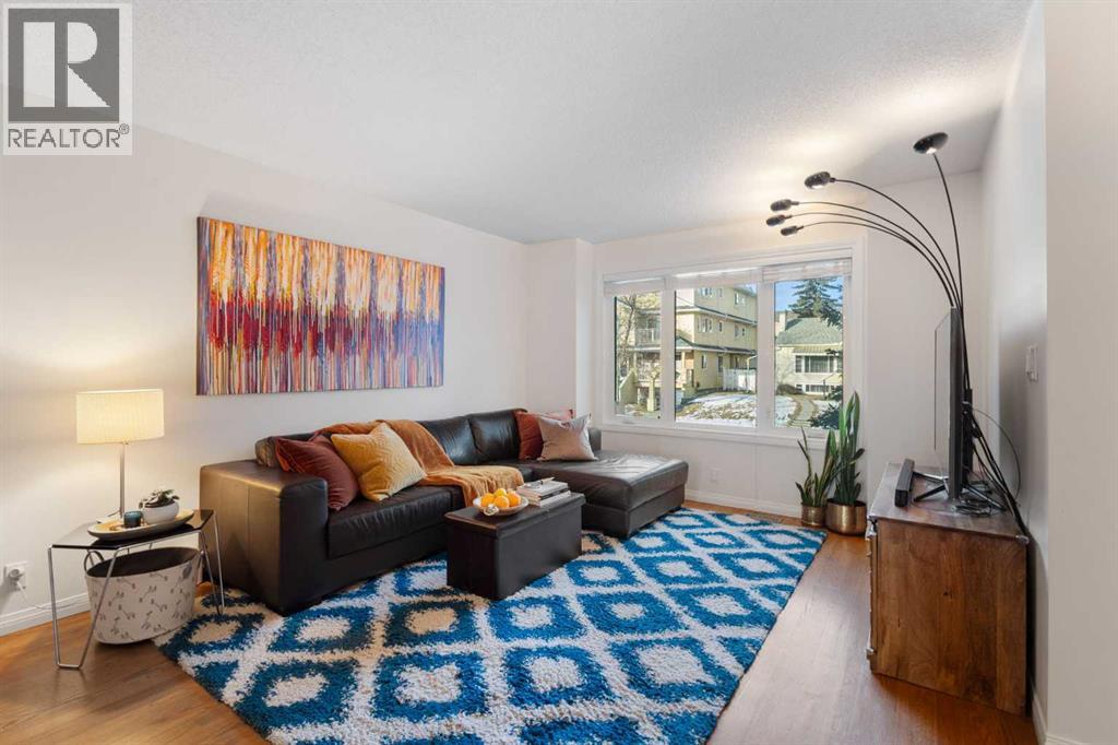 Single Family House for Sale in   Avenue SW South Calgary Calgary 