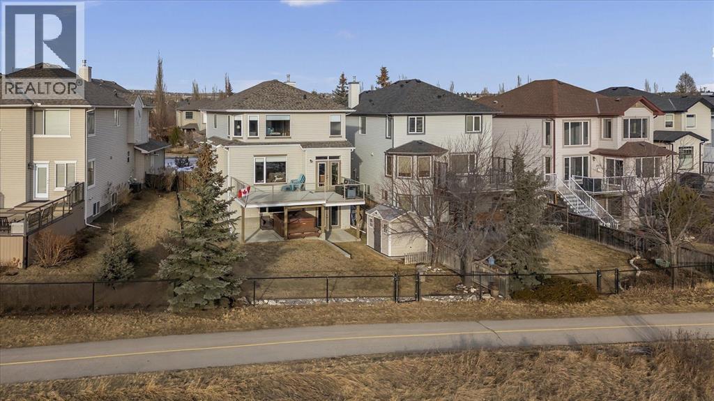 Single Family House for Sale in  Tuscany Ravine Close NW Tuscany Calgary 
