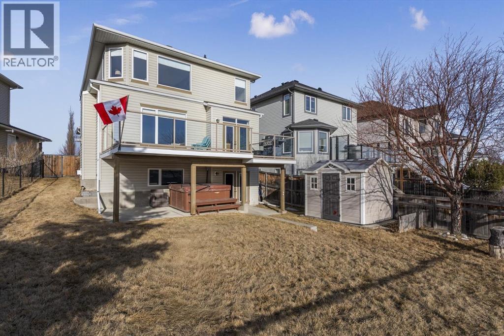 Single Family House for Sale in  Tuscany Ravine Close NW Tuscany Calgary 