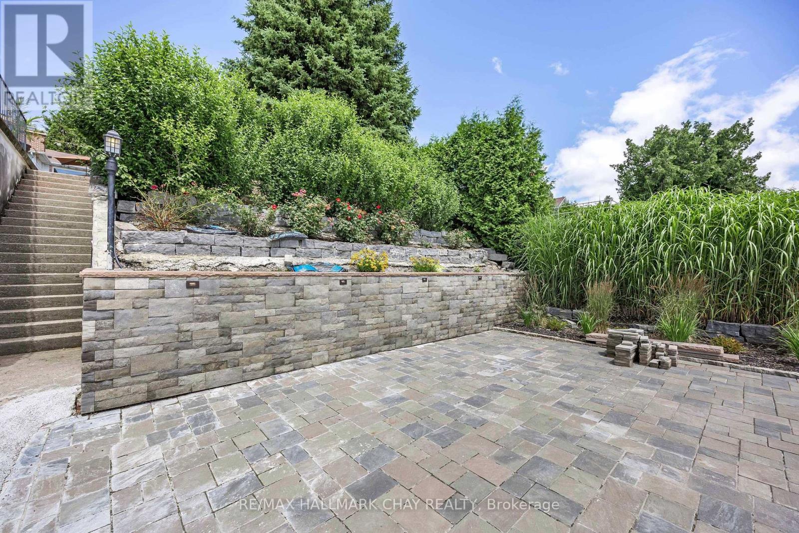 1125 WOODLAND DRIVE - 5